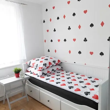 Apartament Bialy Krolik Ustrzyki Dolne Exterior photo